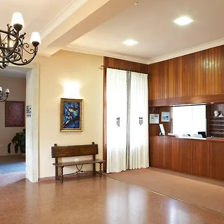 Hospederia Monasterio De