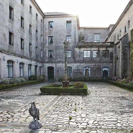 Hospederia Monasterio De *