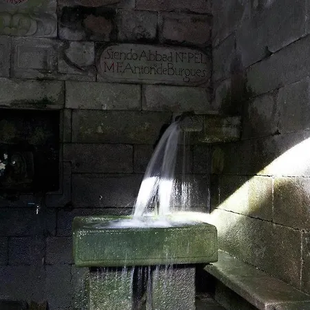 Pensjonat Hospederia Monasterio De Poio