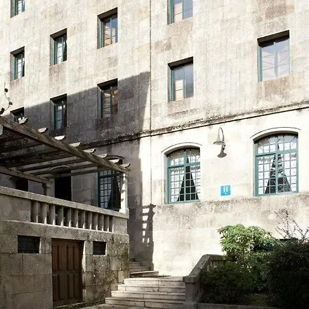 Pensjonat Hospederia Monasterio De Poio