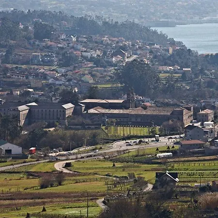 Hospederia Monasterio De Maison d'hôtes Poio