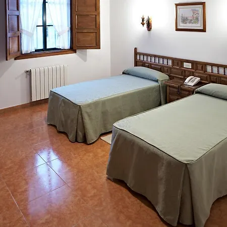 Hospederia Monasterio De * Poio