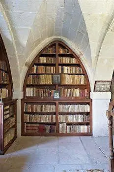 Hospederia Monasterio De * Poio