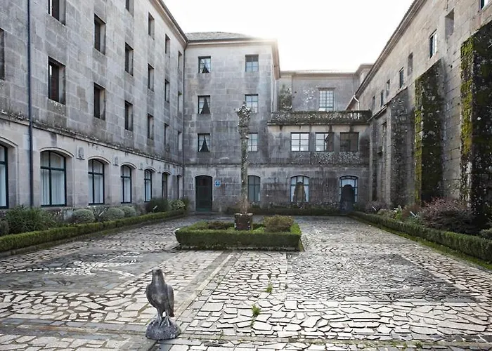 Hospederia Monasterio De 3*