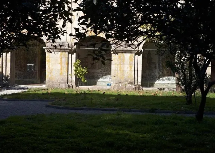 Hospederia Monasterio De 3* Poio