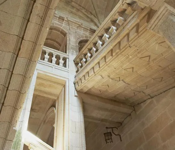 Hospederia Monasterio De 3*