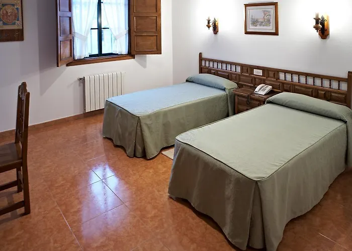 Hospederia Monasterio De 3* Poio