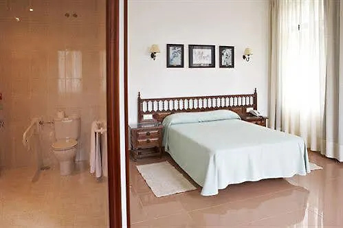 Hospederia Monasterio De Casa de hóspedes Poio